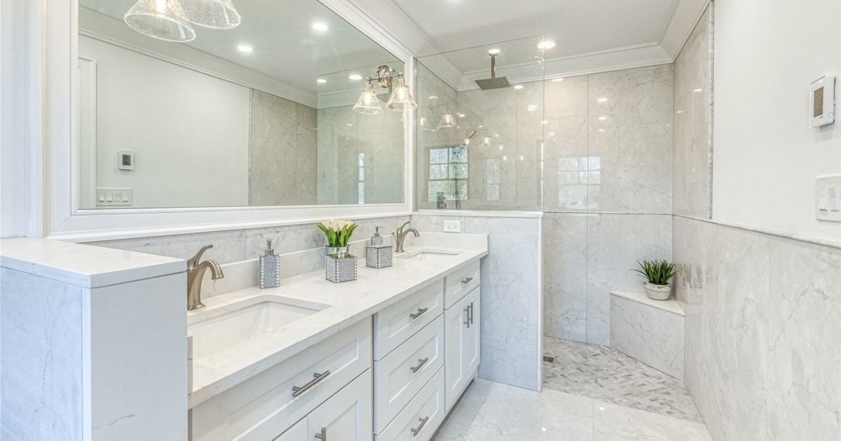 porcelain tile bathroom