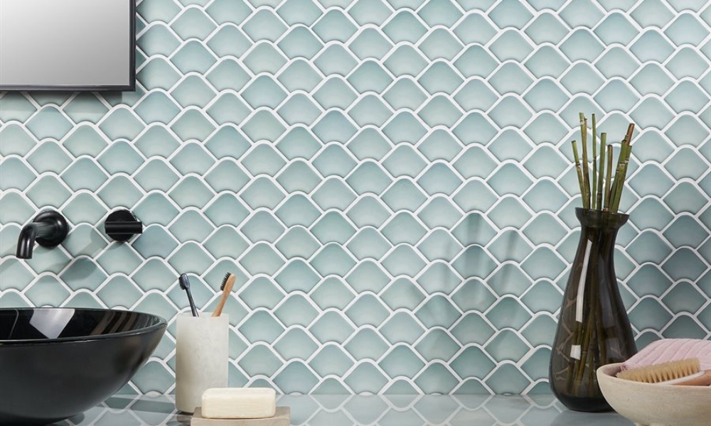 glass tile styles for bathroom